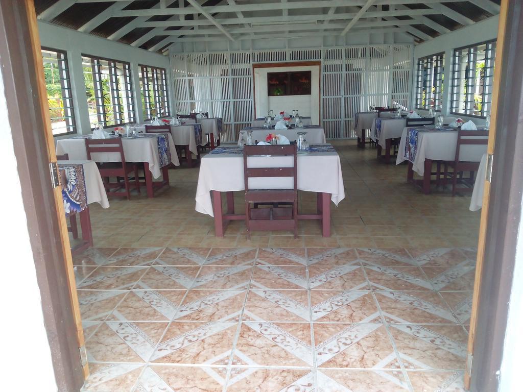 Hôtel Vacations Beach Fale à Manase Extérieur photo